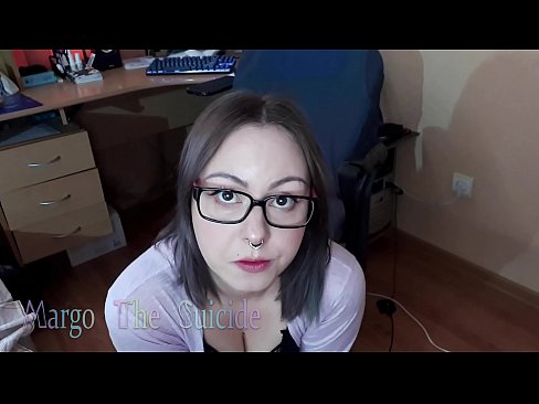 ❤️ Sexet pige med briller sutter Dildo dybt på kamera ❤❌ Kvalitets porno at da.pi-porno.ru ❌
